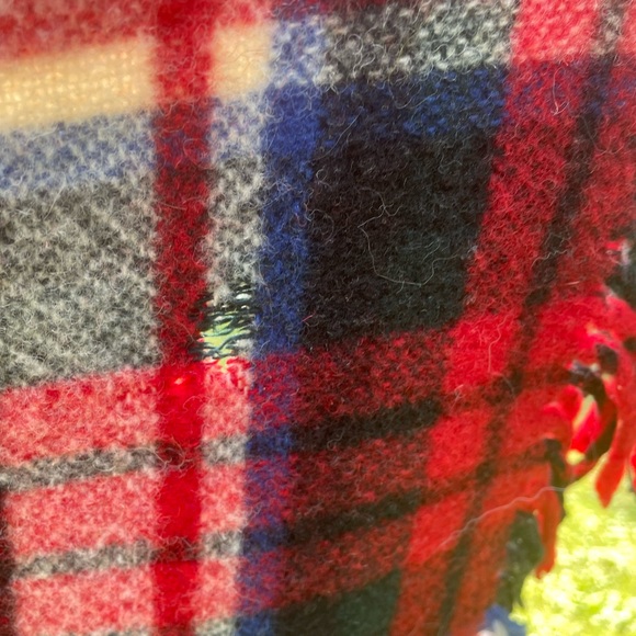 Vintage Curvon wool blanket 45x35 - Picture 5 of 7